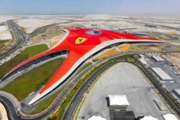 ОАЭ: Ferrari World Abu Dhabi во время Рамадана будет пускать гостей бесплатно