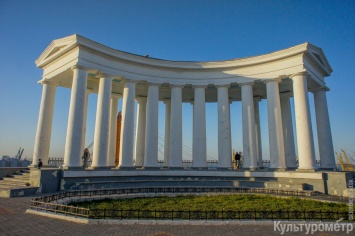 Перед Воронцовской колоннадой состоится масштабный концерт классической музыки