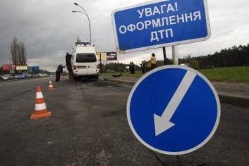 В Житомирской обл. столкнулись два микроавтобуса, погибли два человека, еще трое пострадали