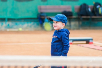 Двухлетнего теннисиста из Одессы готовят к чемпионству