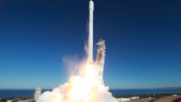 SpaceX повторно запустит отработанную ракету осенью