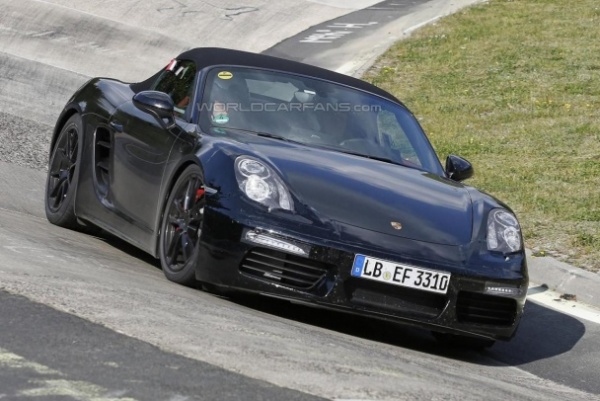 Porsche вывела на тесты рестайлинговую версию Boxster