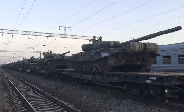Россия направила к границе с Украиной очередную колонну военной техники