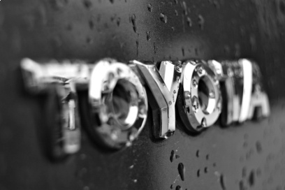 Toyota не уступает титул самого дорогого автомобильного бренда