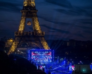 В Париже открылась крупнейшая фан-зона Евро 2016 (ФОТО)