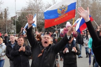 Более половины Россиян забыли название праздника 12 июня