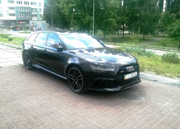 Audi RS6 Avant в Киеве: самый заряженный универсал с динамикой Lamborghini