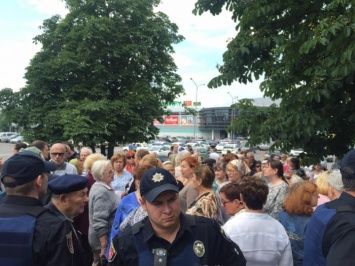 В Одессе протестовали против переименования проспекта Маршала Жукова в честь Небесной сотни