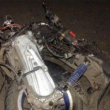 Ночью в Ульяновске насмерть разбился скутерист, врезавшись в светофор