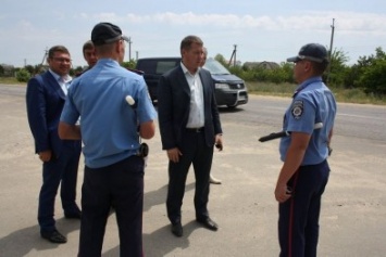 ДПС-ники передали губернатору Херсонщины, что они "нормальные"