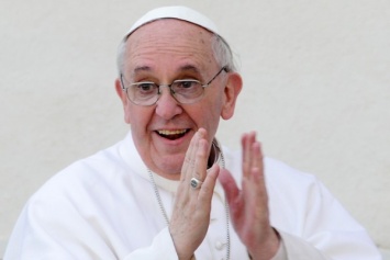 Папа римский осудил стремление людей к "идеальности"