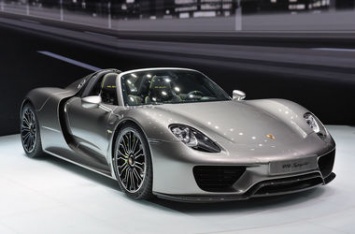 Porsche 918 Spyder, стоимостью 1,7 млн долларов, угнали прямо из салона