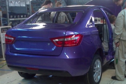 Lada Vesta сфотографировали в процессе сборки