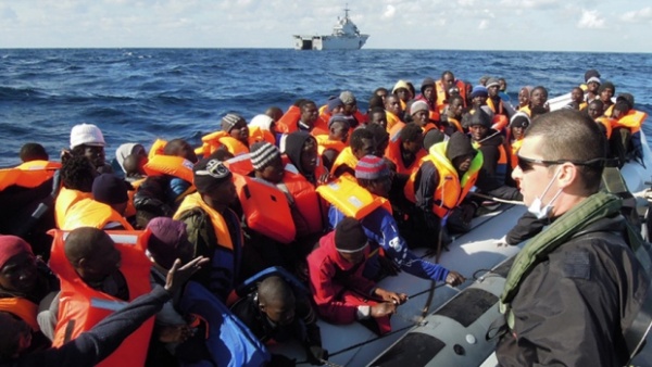 В Средиземном море спасли более 3 тыс. мигрантов