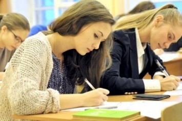 Макеевские выпускники показали высокий уровень знаний по русскому и украинскому языкам