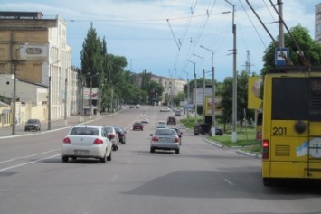Проблемы кременчугского общественного транспорта: троллейбусы ломаются, а маршруток не хватает