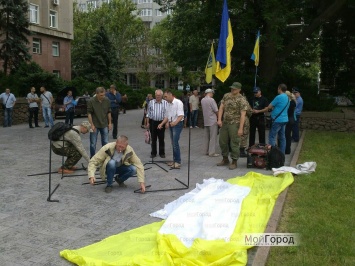 Подкрепление прибыло: возле ОГА теперь располагается Самооборона Одессы, ожидают "гостей" из Херсона