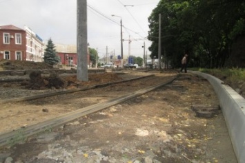 Бег с препятствиями или реконструкция на Старосенной площади в Одессе (ФОТО)