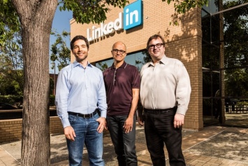 Зачем Microsoft покупает LinkedIn?