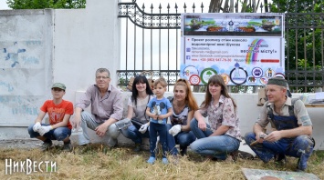 Николаевские активисты начали подготовку к раскраске забора возле башни Шухова и рассказали, что ее ждет в будущем