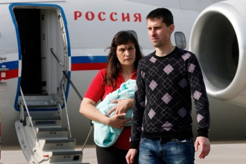 Появились фото из Внуково, где приземлились Глищинская и Диденко