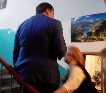 Саакашвили встревожило изображение Кремля в одном из подъездов Ильичевска