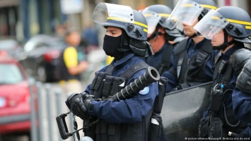 Французская полиция отпустила часть российских болельщиков