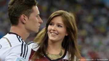 СМИ опубликовали эффектные фото подруг игроков сборной Германии (фото)