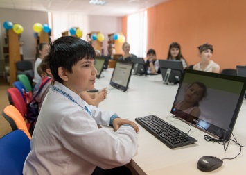 Депутаты Одесского облсовета помогли открыть в Сарате самоорганизующееся учебное пространство