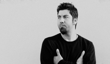 Лидер группы Deftones споет внутри спящего вулкана