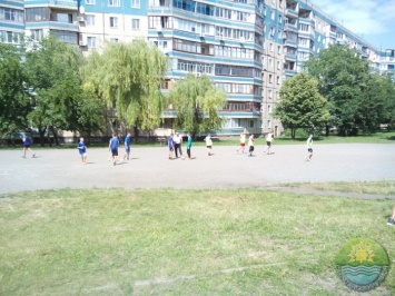 На Горняцком сотни детей вышли на спартакиаду (фото)