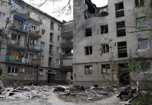 В "ДНР" заявляют о гибели 2 мирных жителей в результате обстрела поселка вблизи Горловки