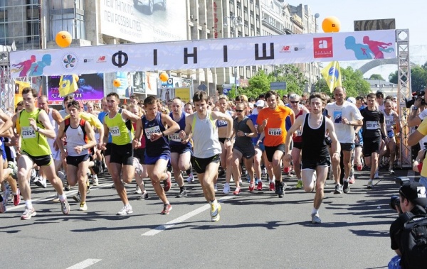 Сегодня в Киеве состоится 23-й благотворительный "Пробег под каштанами"