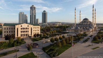 Парламент Чечни самораспустился "с целью экономии"