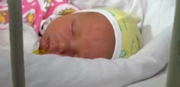 В Харькове под мостом найдена новорожденная девочка. Мать выкинула ребенка почти сразу после рождения