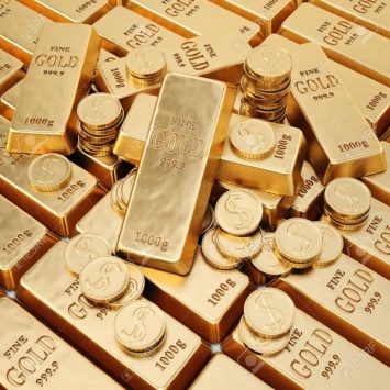 СМИ: Цена на золото стремительно растет