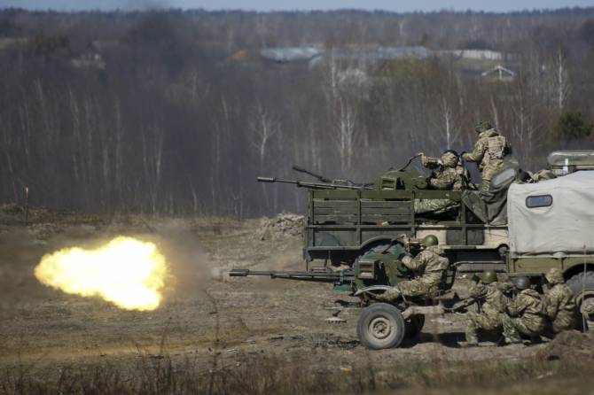 Украинские военнослужащие предотвратили прорыв боевиков "ДНР" в районе Чермалыка