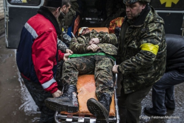 В Минобороны сообщают о семи раненых бойцах под Марьинкой и Красногоровкой, - журналист