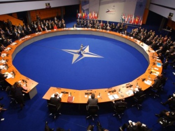 Вопрос усиления базирования на восточных границах обсудят на саммите НАТО