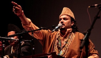 В Пакистане застрелили известного певца