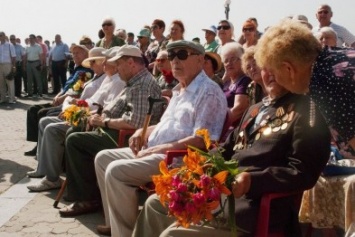 Херсонские власти час продержали ветеранов под палящим солнцем