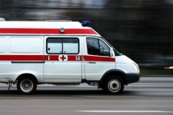 В Запорожье легковушка сбила подростка на мотоцикле - парень в хирургии