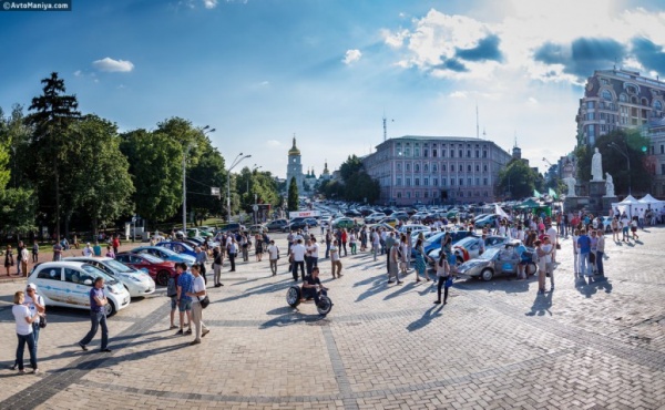 Самые необычные машины на открытии пробега Electric Marathon 2015 в Киеве