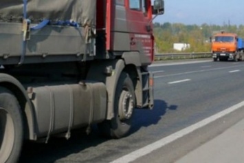 Власти Харькова запретили грузовикам въезжать в город