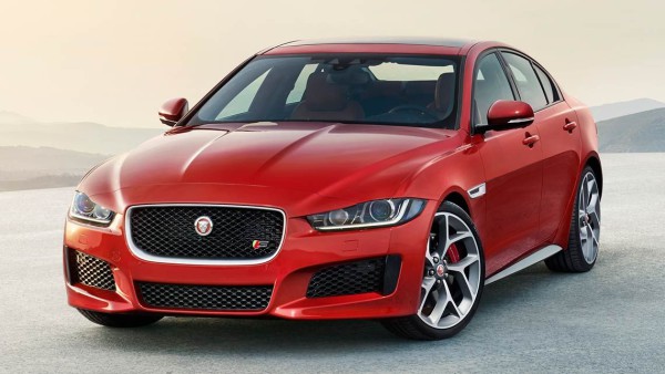 Jaguar раскрыл российские цены на XE