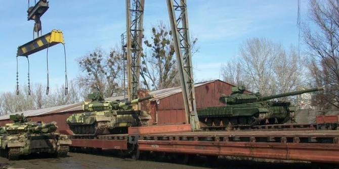 В оккупированный Иловайск прибыла новая партия танков из России