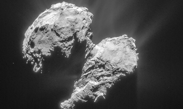 «Розетта» обнаружила у кометы 67P интересный механизм распада молекул