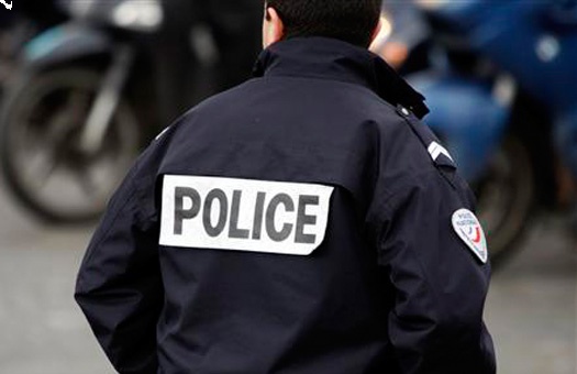 Полиция арестовала двоих подозреваемых в причастности к подготовке теракта вблизи Парижа