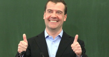 Медведев признал, что никаких шагов по отмене санкций ЕС против России нет