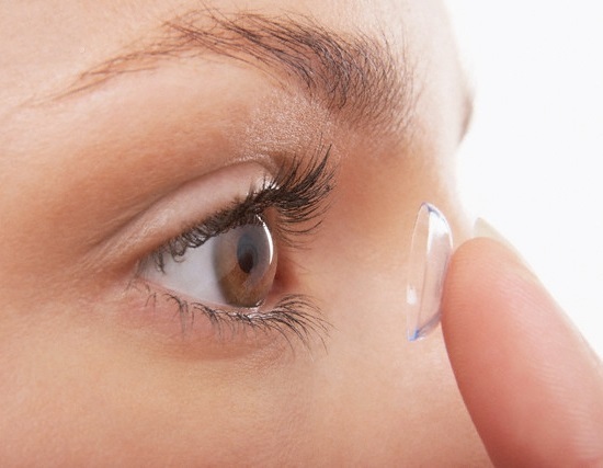 Google будет сканировать радужную оболочку глаза при помощи контактных линз